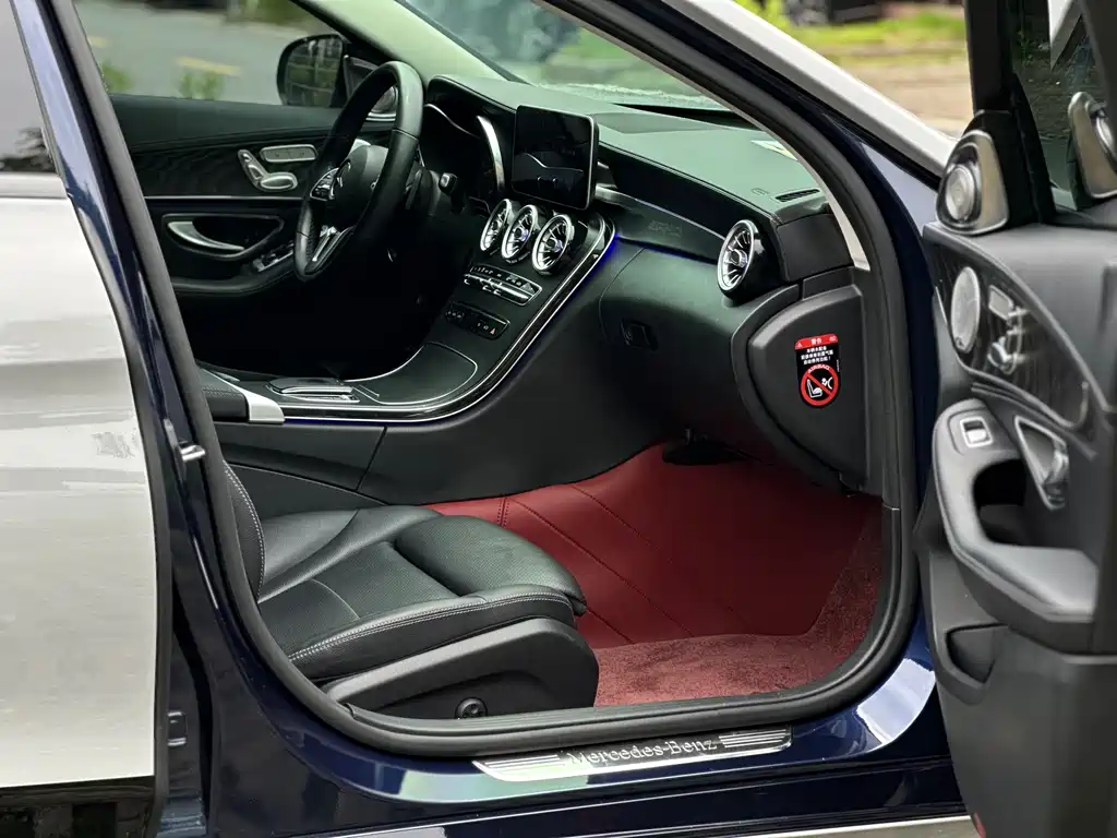 Mercedes-Benz C-Class 2019 — фото 9