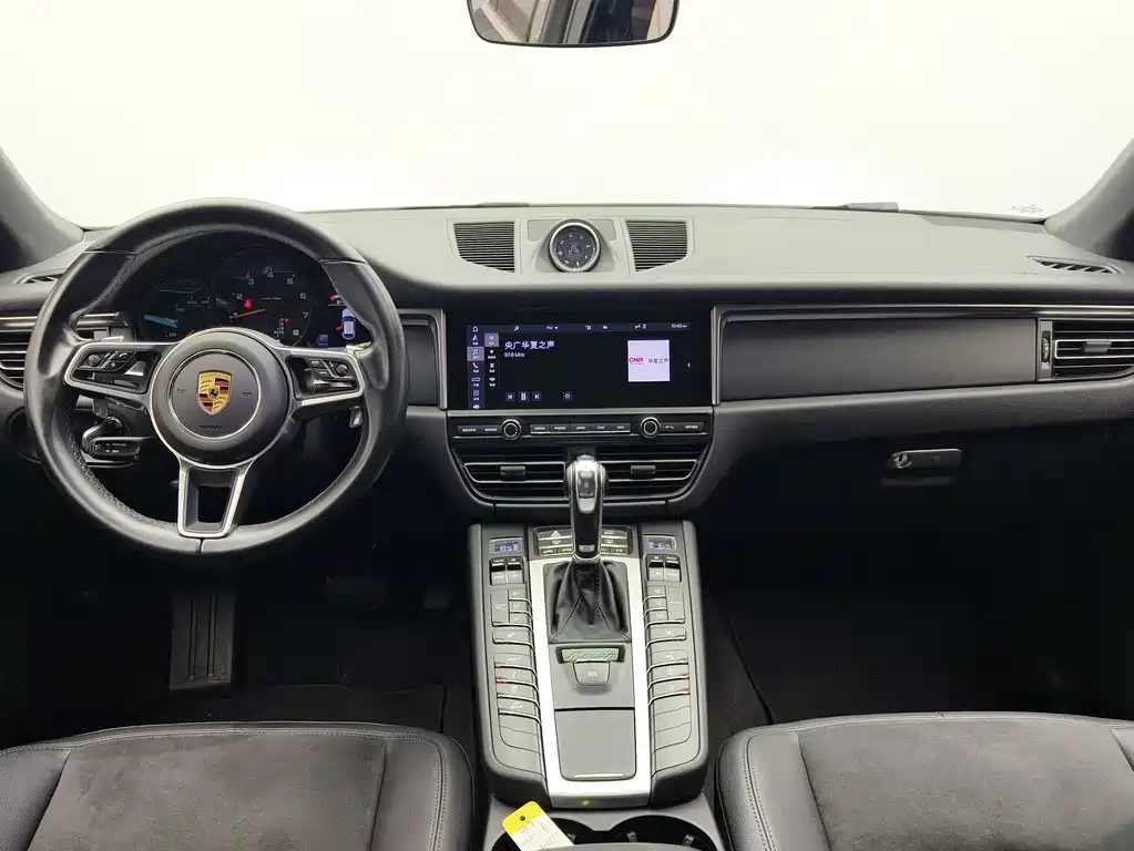 Porsche Macan 2021 — фото 12