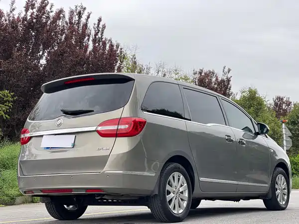 Buick GL8 2017