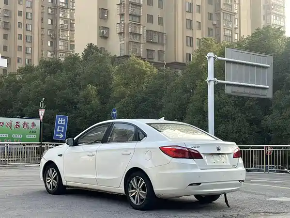 Changan Eado 2016