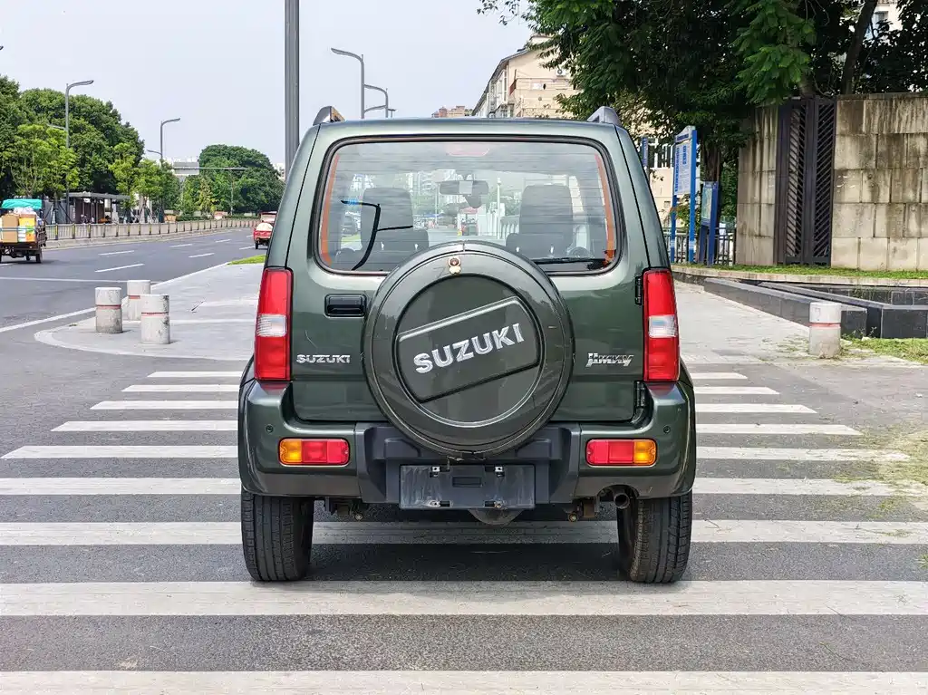 Suzuki Jimny 2016
