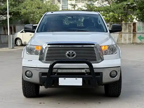 Toyota Tundra 2013