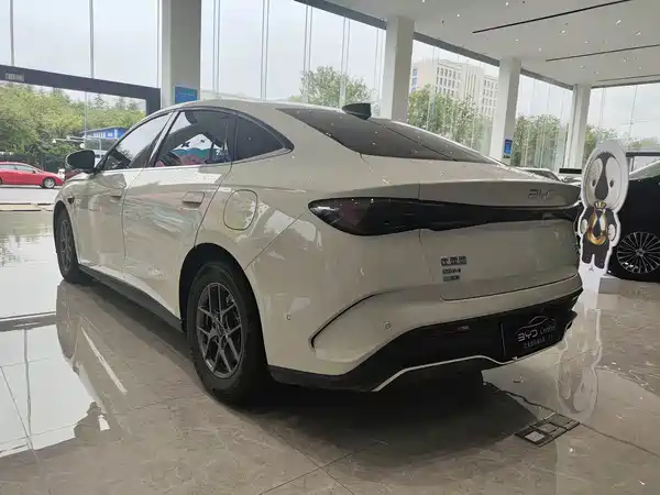BYD Seal 06 2025
