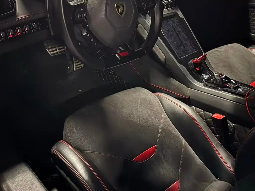 Lamborghini Huracán 2021