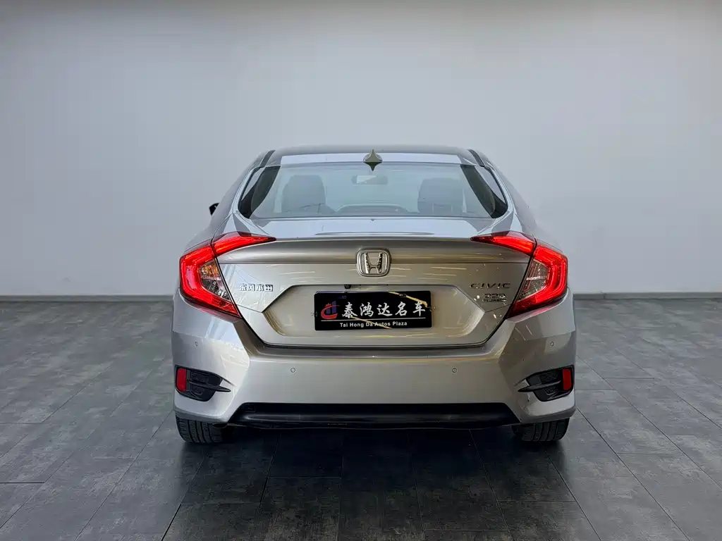 Honda Civic 2019 — фото 6