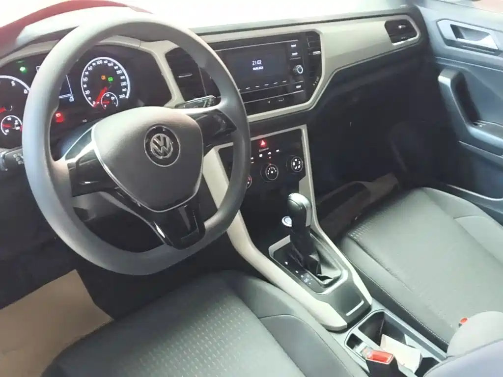 Volkswagen T-Roc 2019 — фото 10