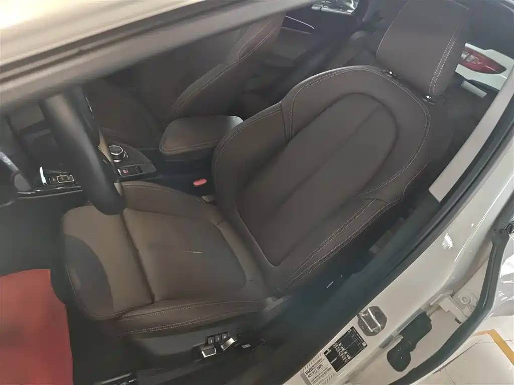 BMW X2 2023 — фото 11