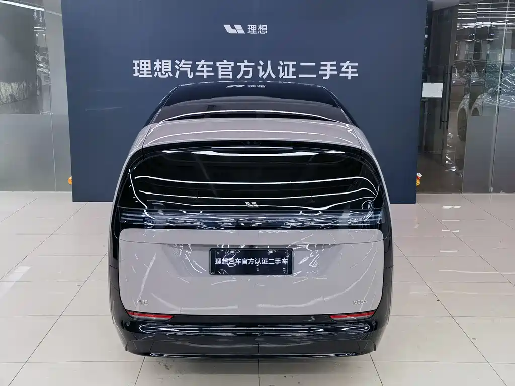 Li Auto Li MEGA 2025