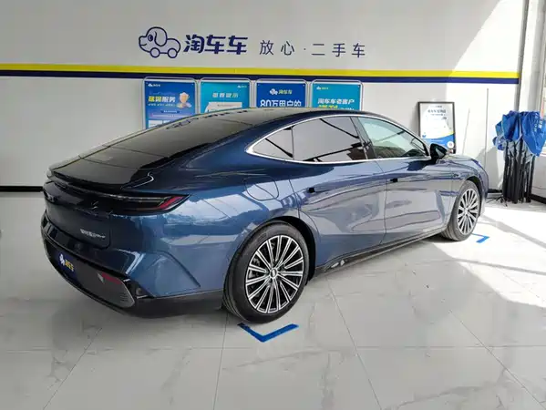 Geely Galaxy Starshine 8 2025