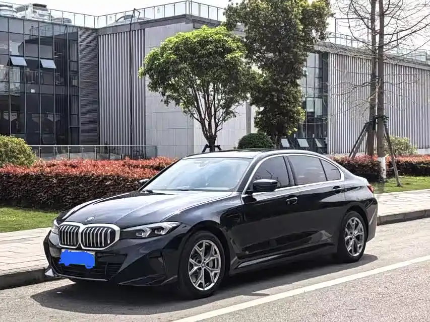 BMW i3 2024