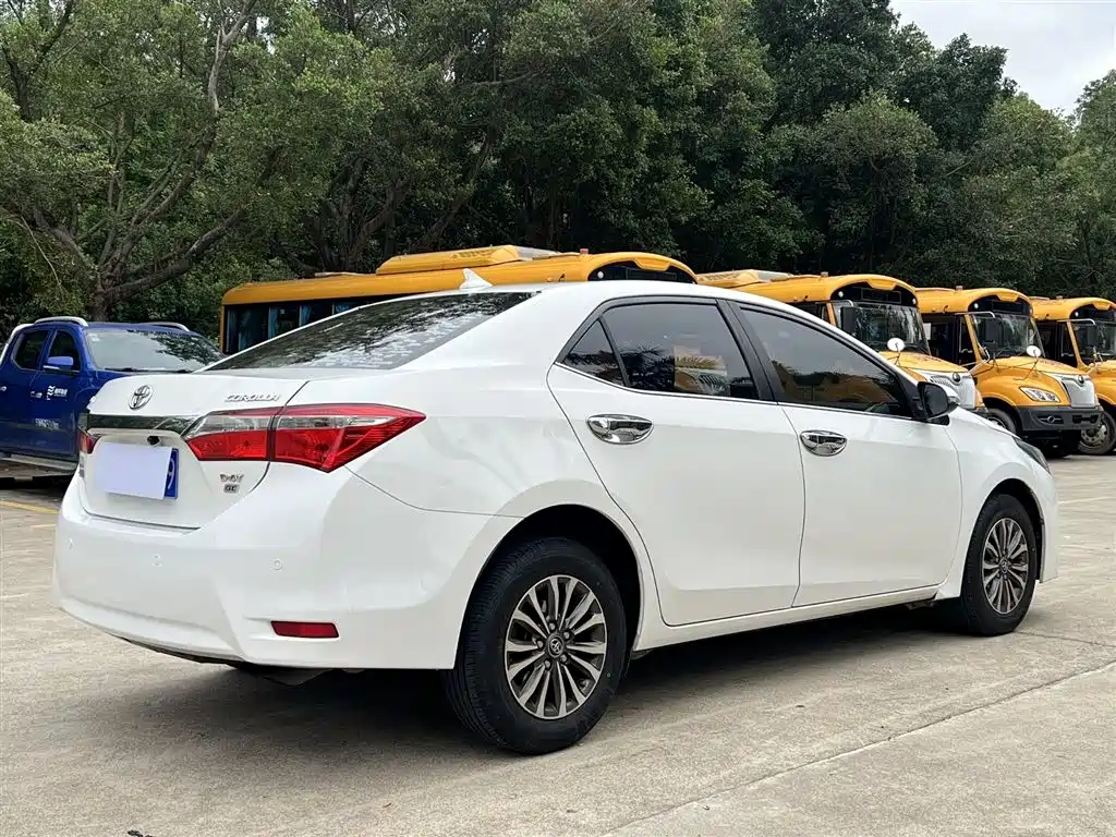 Toyota Corolla 2019 — фото 7
