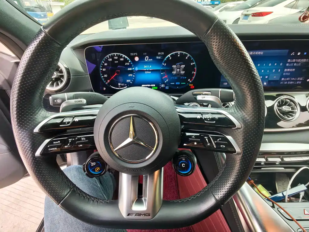 Mercedes-Benz AMG GT 2024 — фото 3