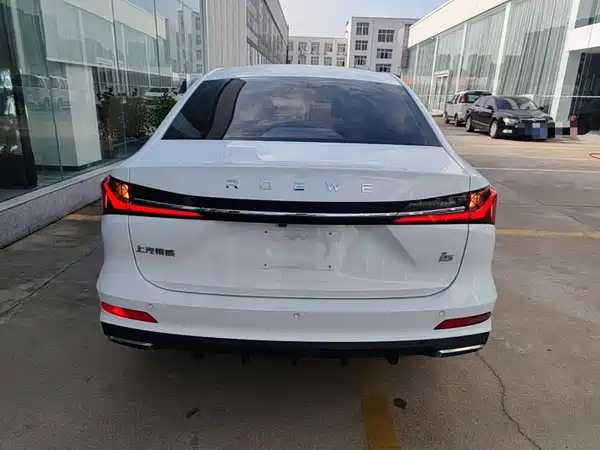 Roewe i5 2025