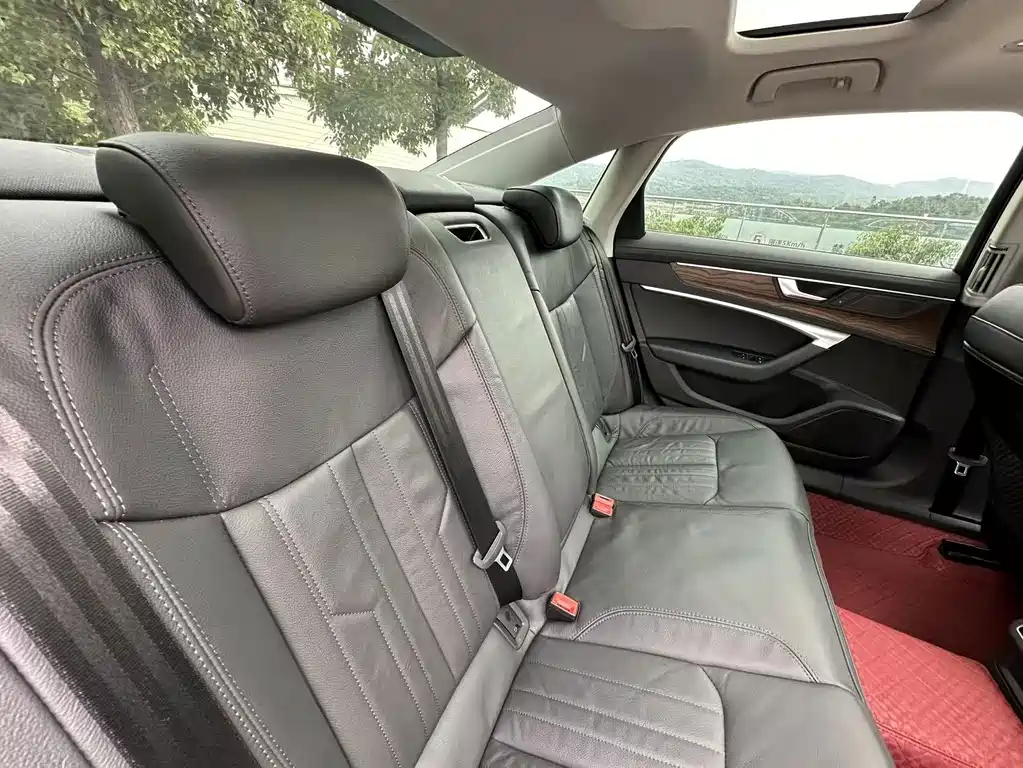 Audi A6L 2020 — фото 37