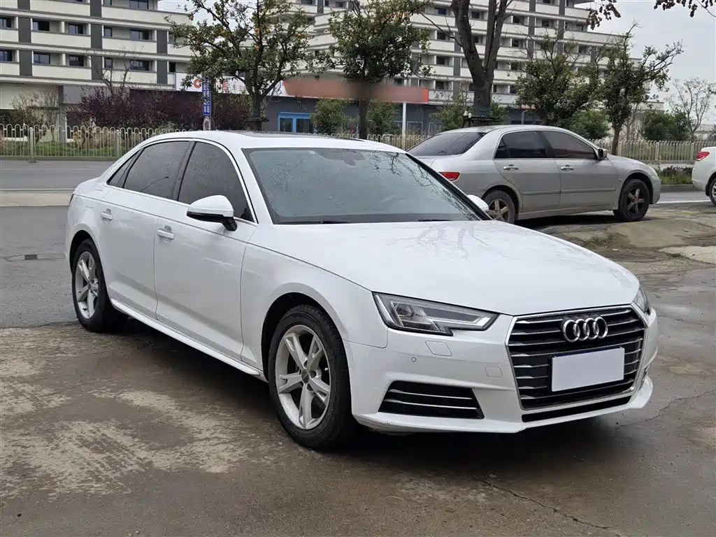 Audi A4L 2017 — фото 23