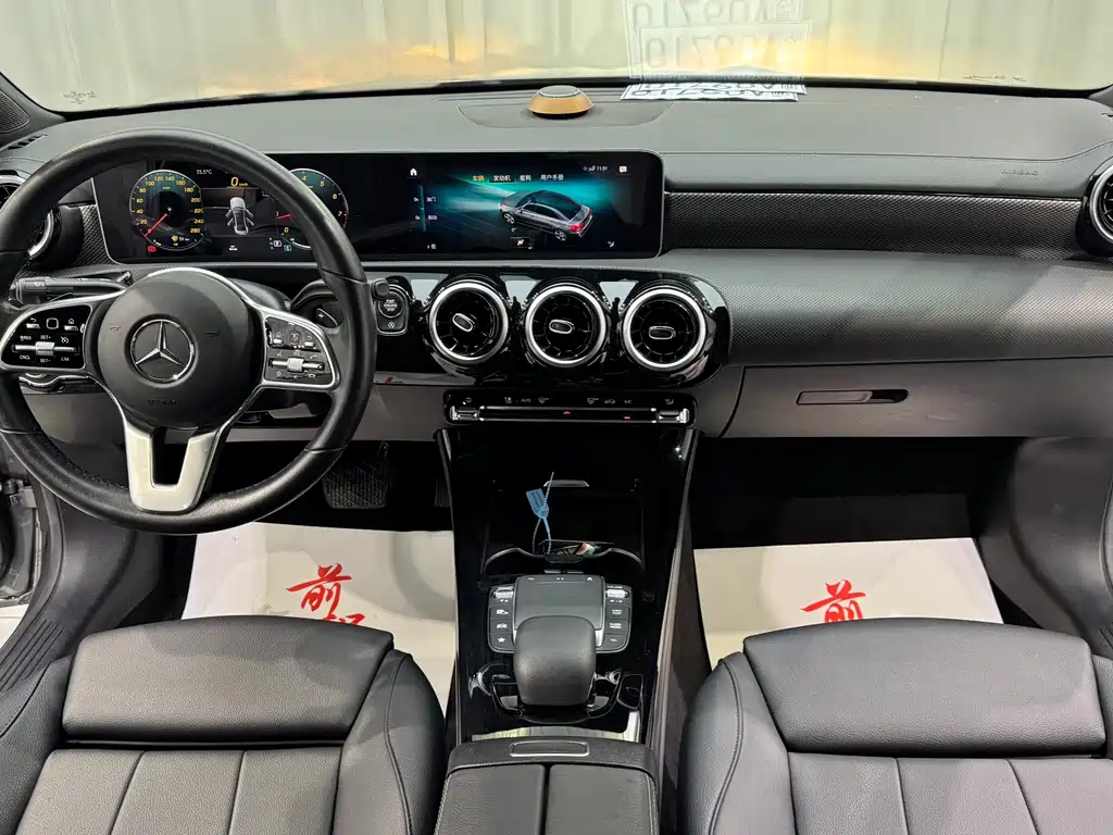 Mercedes-Benz A-Class 2020 — фото 14