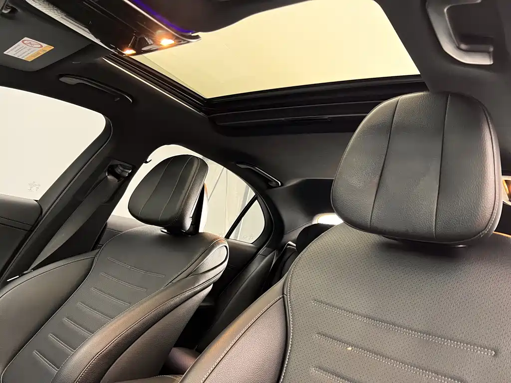 Mercedes-Benz C-Class 2023 — фото 26
