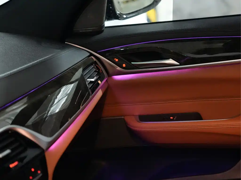 BMW 6 Series GT 2018 — фото 17