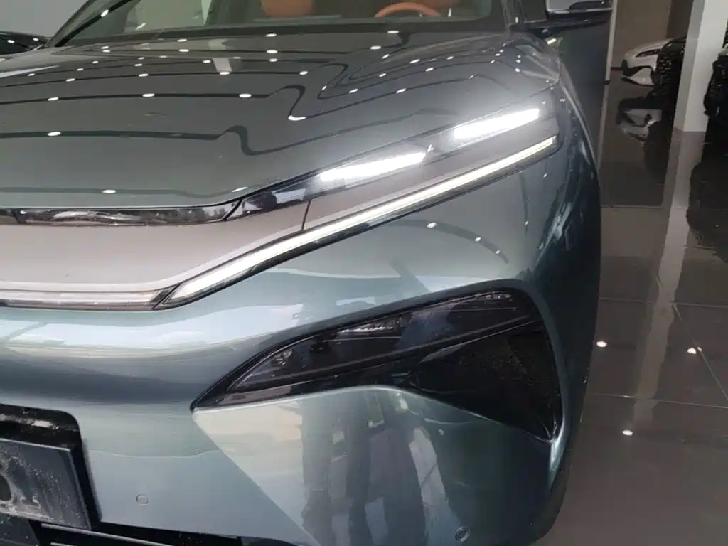 BYD Tang L 2025 — фото 24