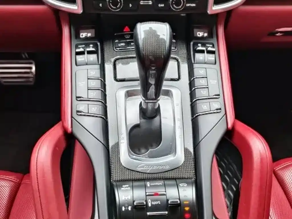 Porsche Cayenne 2015 — фото 16
