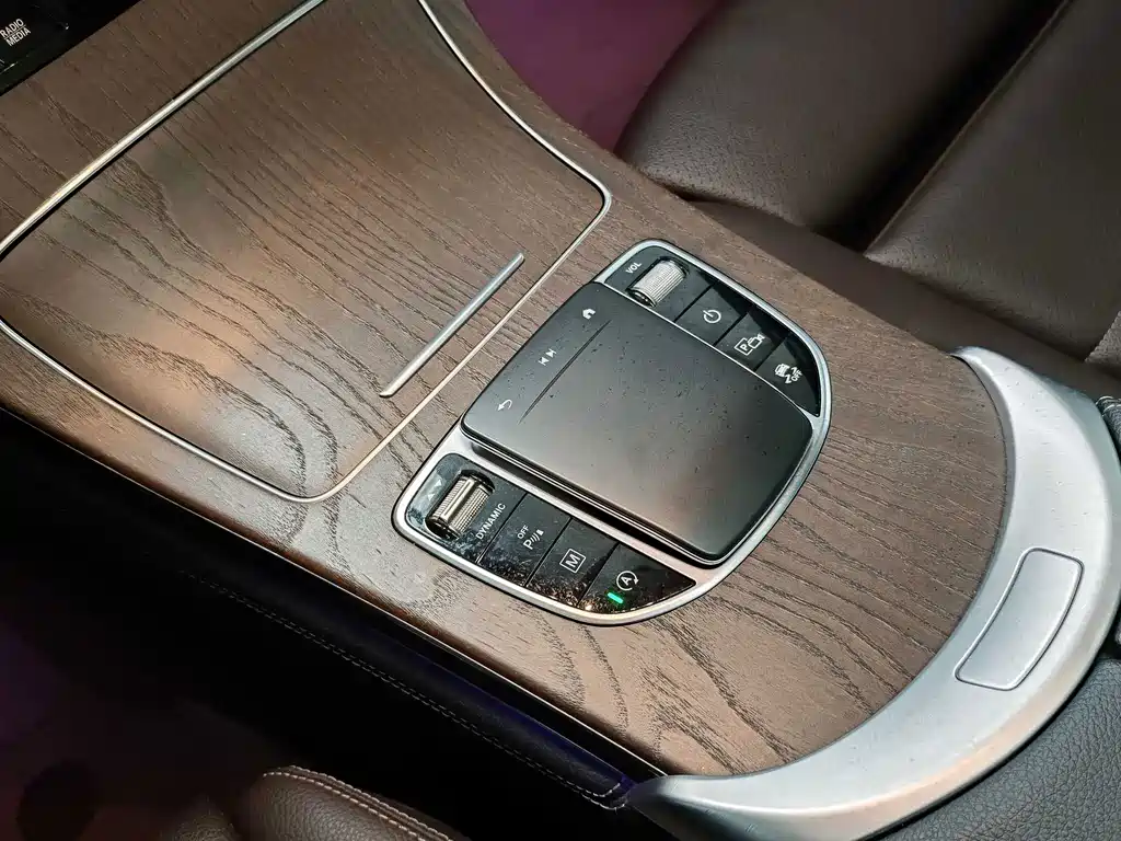 Mercedes-Benz GLC 2021 — фото 12