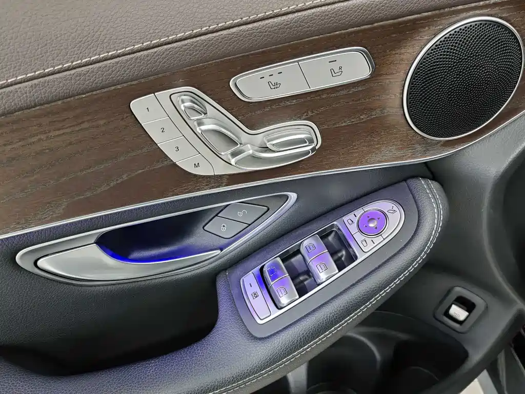 Mercedes-Benz GLC 2021 — фото 18