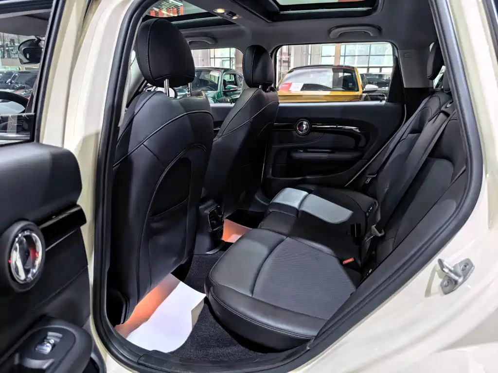 MINI Clubman 2020 — фото 14