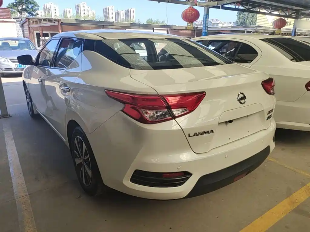 Nissan Bluebird 2020