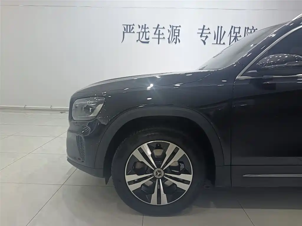 Mercedes-Benz GLB 2024 — фото 13