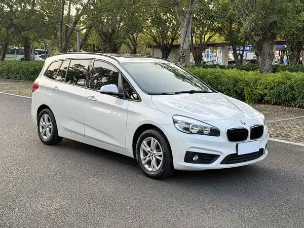 BMW 2 Series Wagon 2017