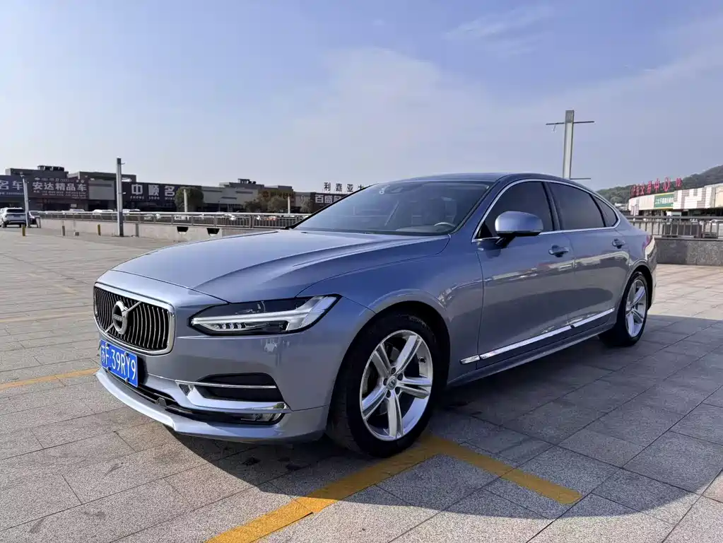 Volvo S90 2019 — фото 1