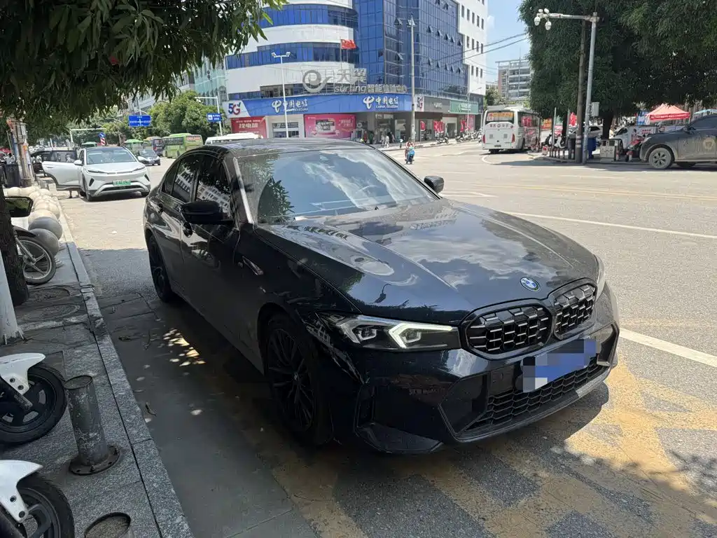 BMW 3 Series 2023