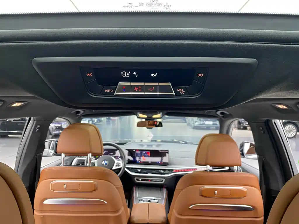 BMW X7 2023 — фото 27