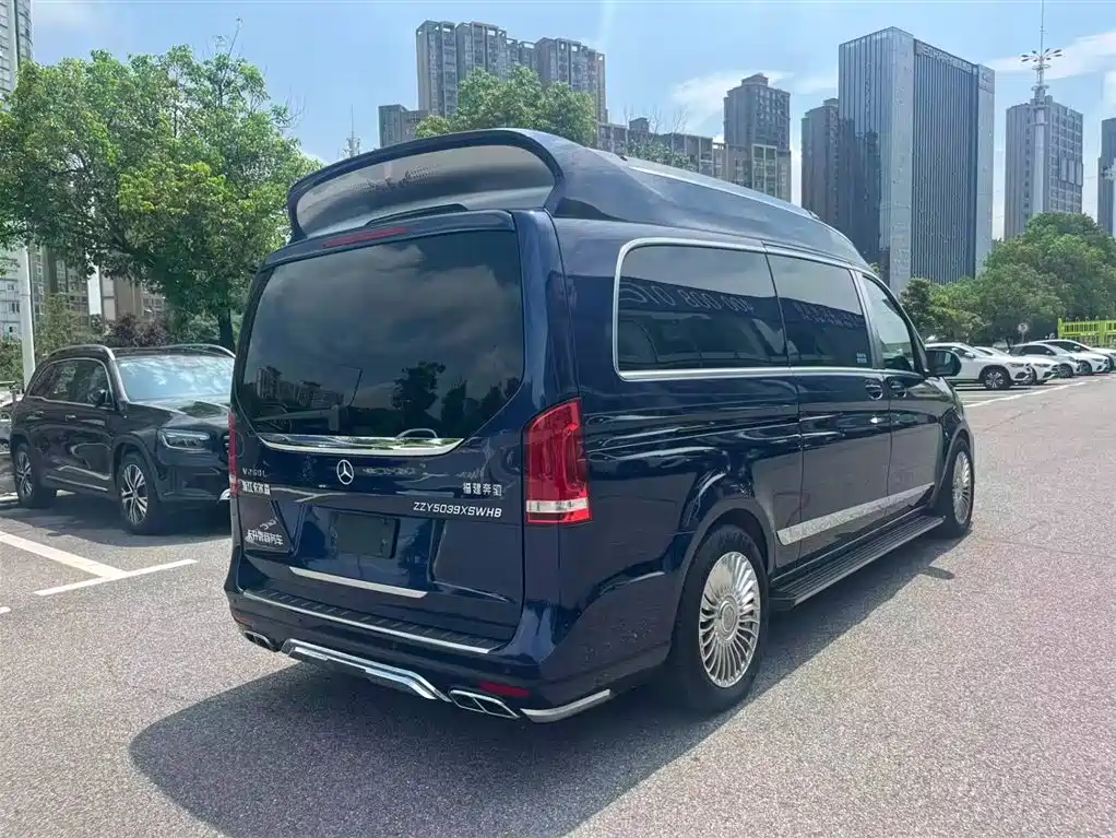 Mercedes-Benz V-Class 2026