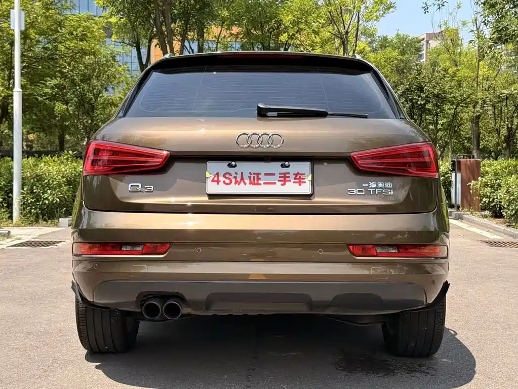 Audi Q3 2016 — фото 19