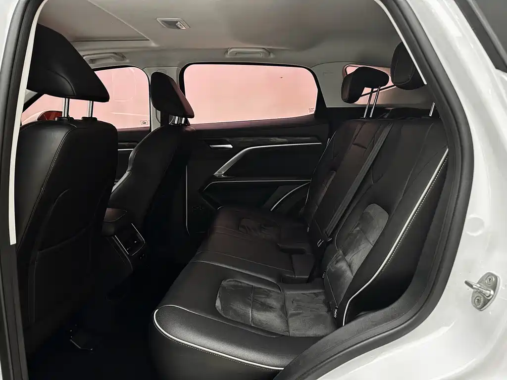Haval H6 2023 — фото 13