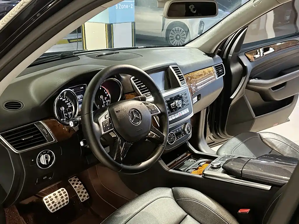 Mercedes-Benz M-Class 2015 — фото 9