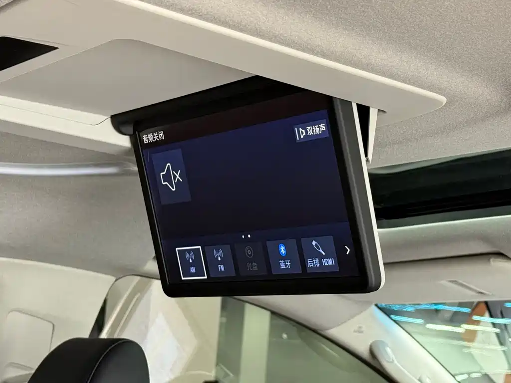 Toyota Vellfire 2020 — фото 23