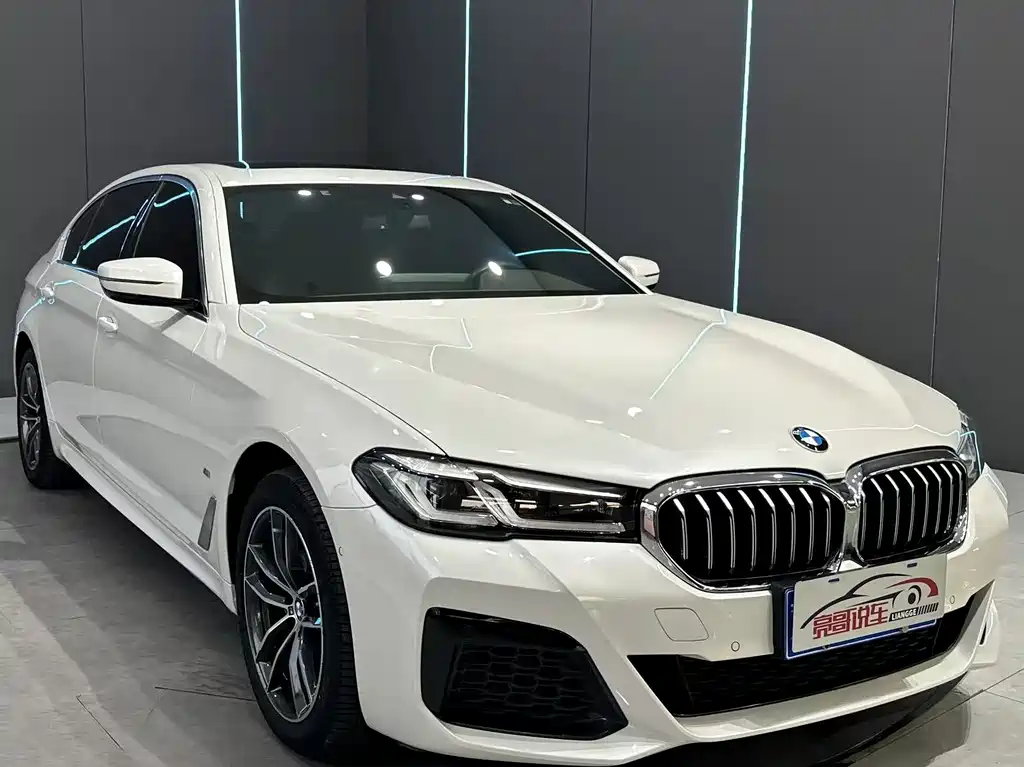 BMW 5 Series 2023