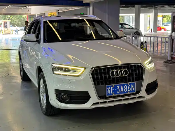 Audi Q3 2015