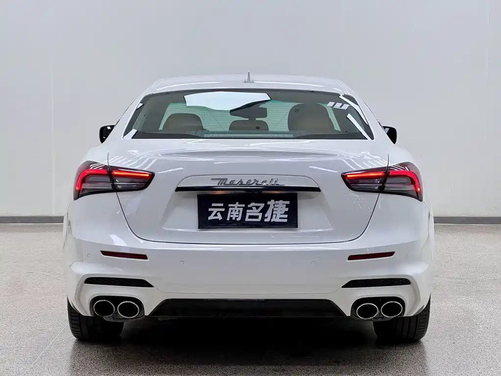 Maserati Ghibli 2015 — фото 6