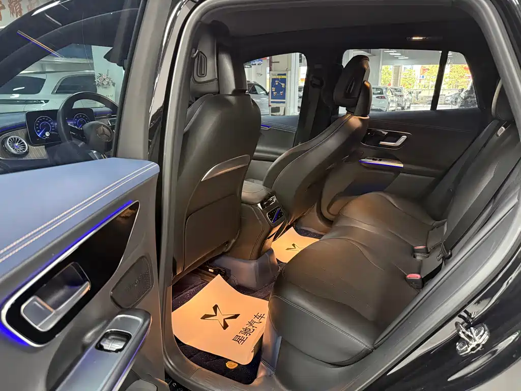 Mercedes-Benz EQE SUV 2023