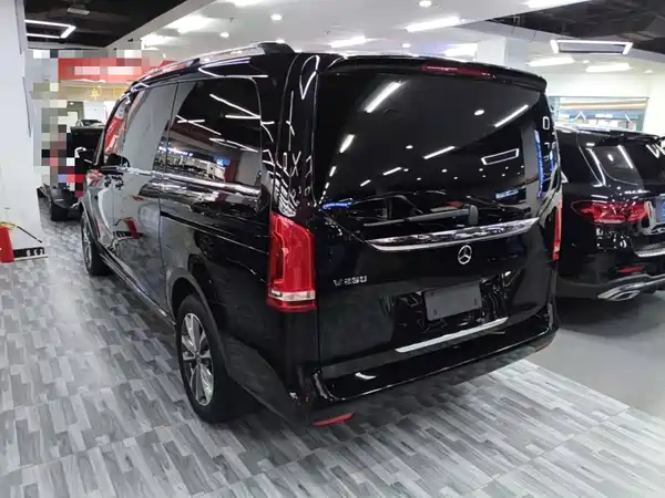Mercedes-Benz V-Class 2021