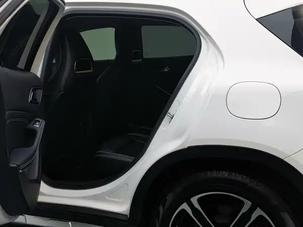 Mercedes-Benz GLA 2017