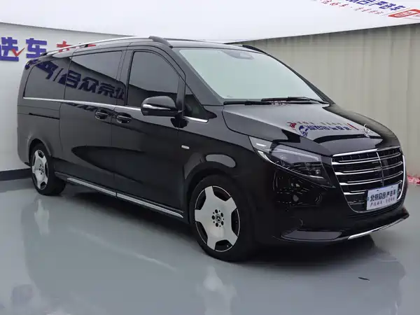 Mercedes-Benz V-Class 2025