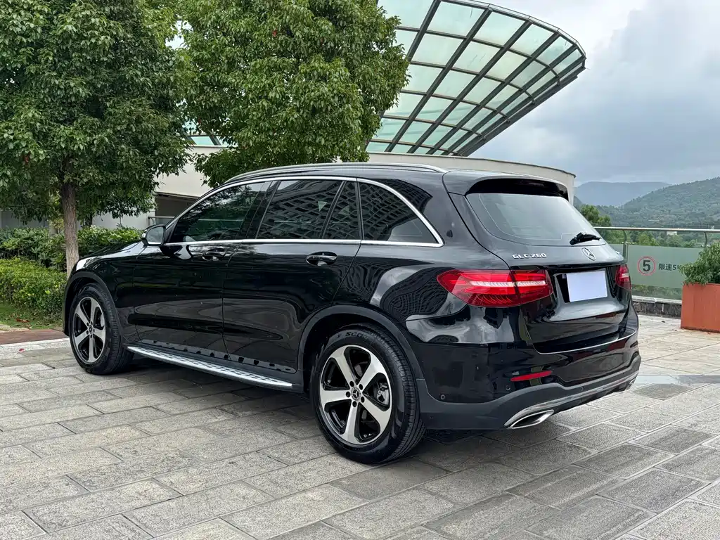 Mercedes-Benz GLC 2018 — фото 9