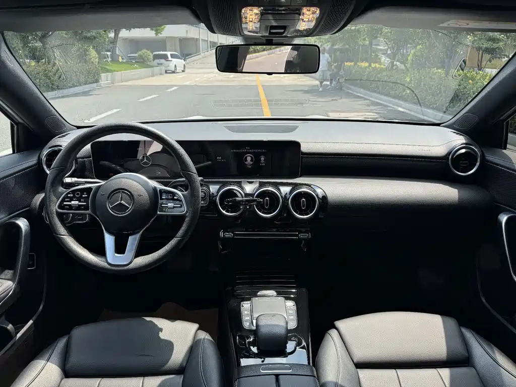 Mercedes-Benz A-Class 2020 — фото 15