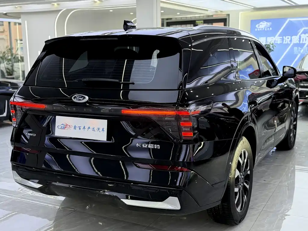 Ford Edge 2025 — фото 11