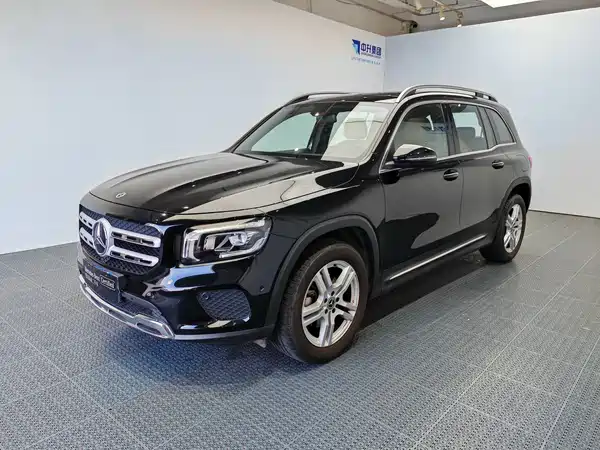 Mercedes-Benz GLB 2023