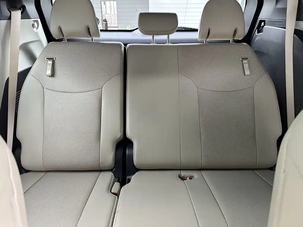 Toyota Sienna 2022 — фото 16